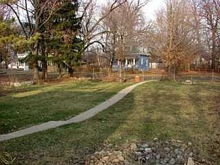 2nd image of 13927 Dolphin St