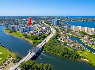 336 Golfview Rd APT 1018, North Palm Beach, FL 33408