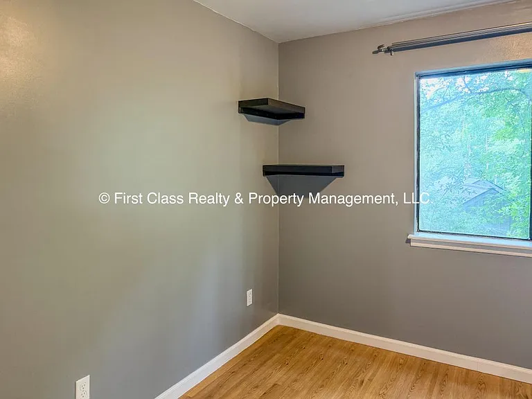8015 Tiburon Cir — Photo 19