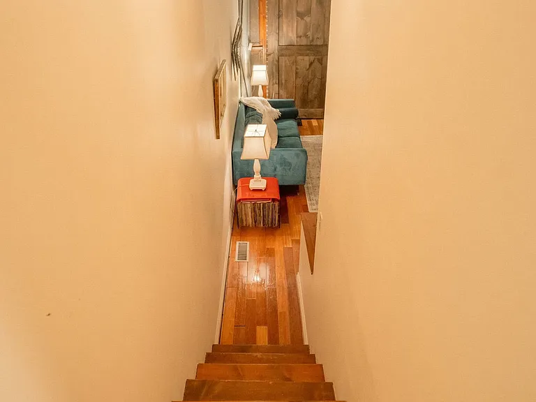 12 Ashby Pl — Photo 13