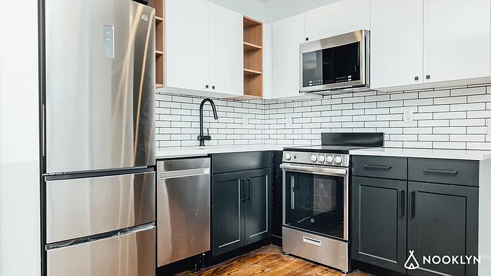 Rented by Nooklyn NYC LLC | media 44