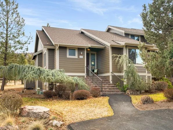 1325 Highland View Loop, Redmond, OR 97756