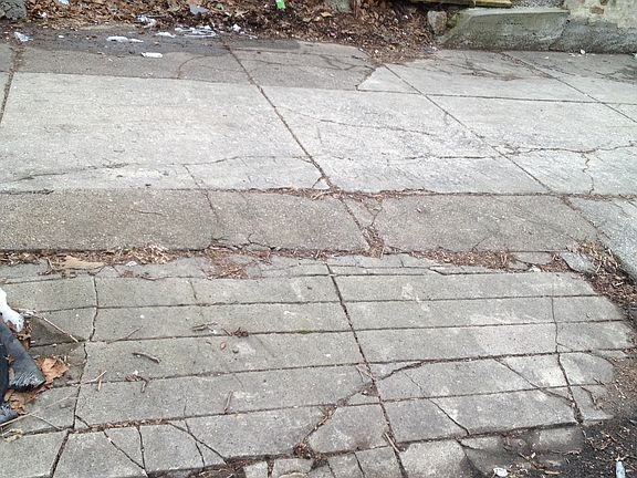 3rd image of 6326 Vine St