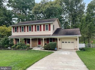 12216 Redwood Ct, Woodbridge, VA