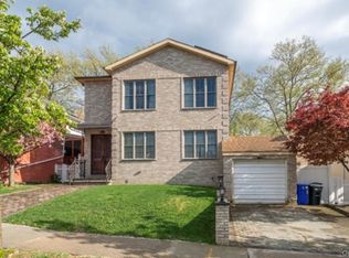 24814 Van Zandt Avenue, Little Neck, NY 11362