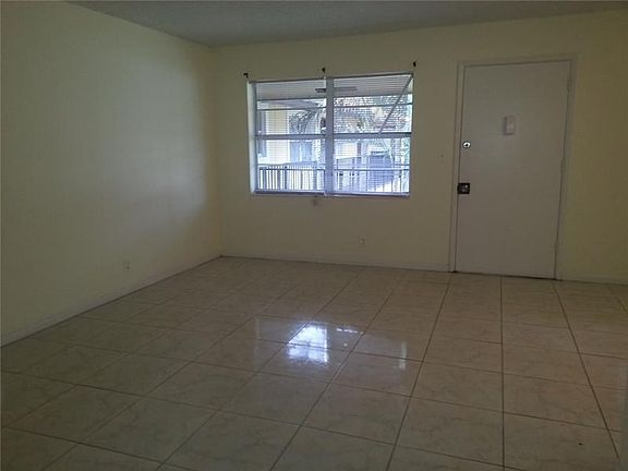 3rd image of 1200 SW 50th Ave APT 209