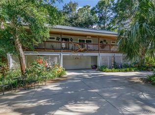 4790 Riverside Dr, Yankeetown, FL 34498