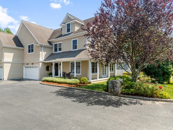 88 Pease Avenue #88, Fairfield, CT 06890