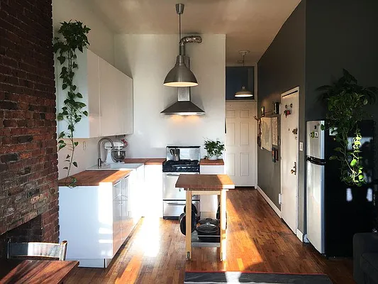 Sold by HomeDax Real Estate | media 15