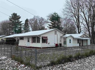 704 Isham St, Owosso, MI 48867