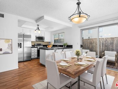 18316 Hatteras St APT 34, Tarzana, CA, 91356