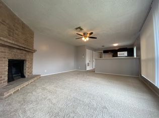 8459 Cranberry Hl APT 4, San Antonio, TX 78254
