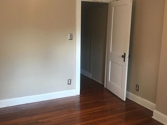 4th image of 55 W Lakeview Ave