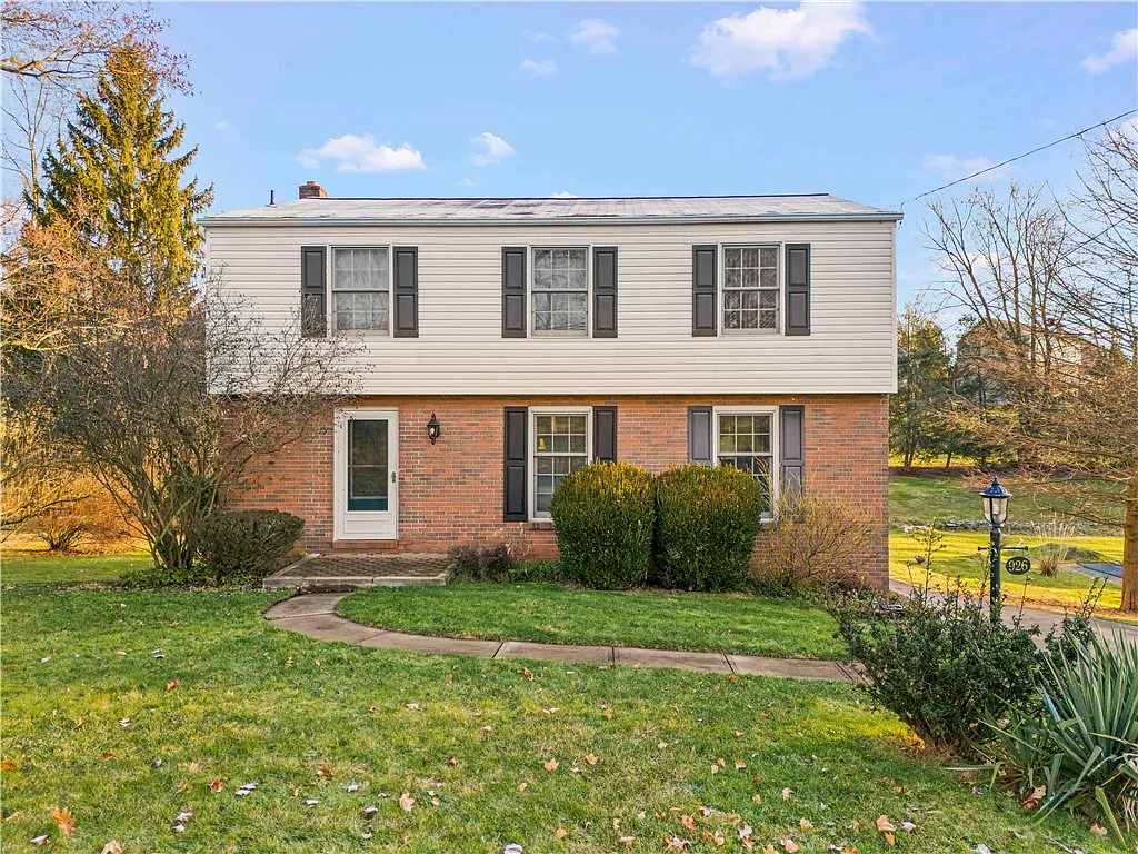 926 Bebout Rd photo 1