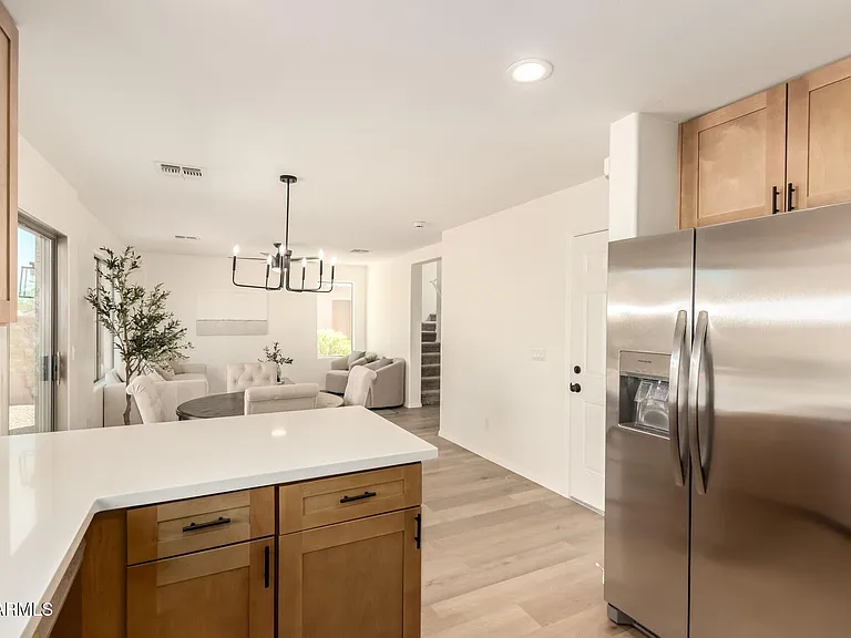 4638 W Lemon Ave — Photo 8