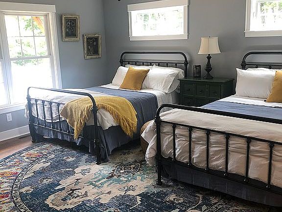 1st floor Master Bedroom 