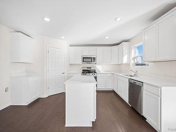 7th image of this home