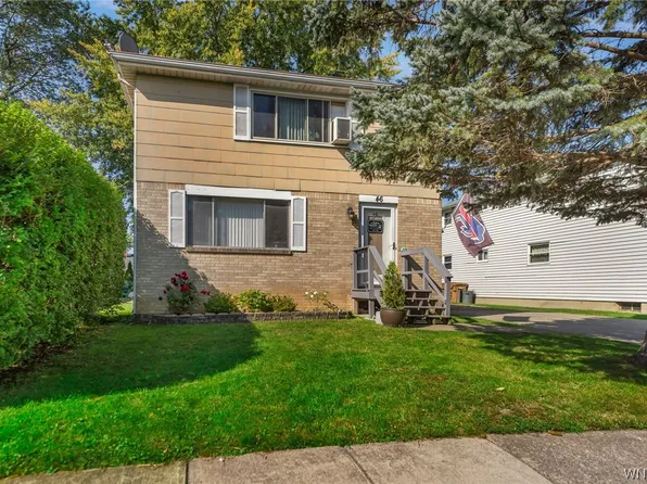 46 Fairelm Ln, Cheektowaga, NY 14227