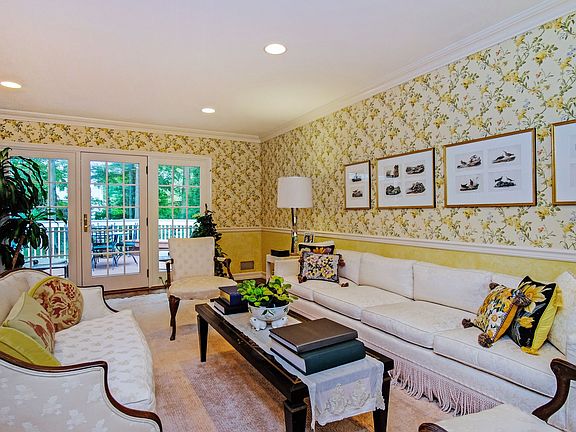 18 Cayuga Rd (  002  OF 45).JPG