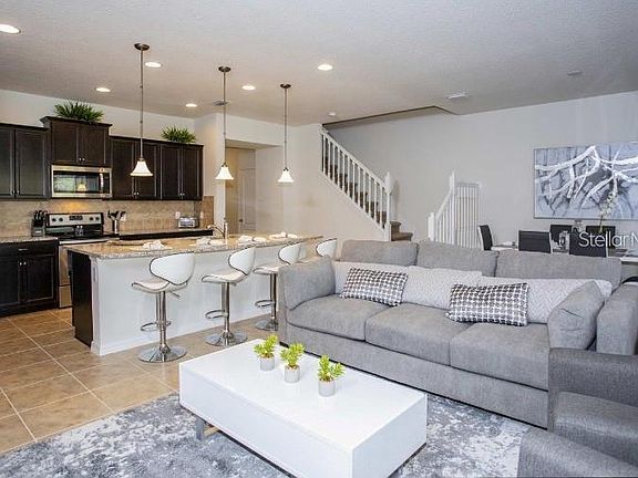 5th image of 8875 Geneve Ct