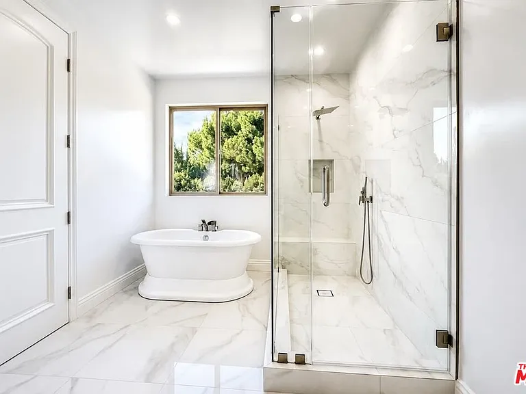 6723 Sunnyslope Ave — Photo 10