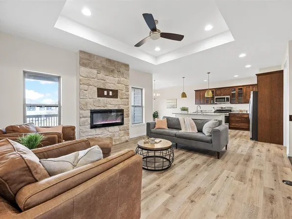 4003 Unbridled Ave, Iowa City, IA 52240