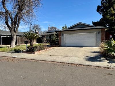 930 Montmartre Dr, Modesto, CA, 95355