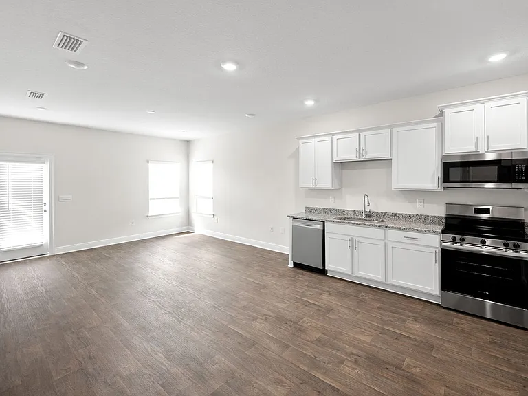 13793 Shea Cir — Photo 5