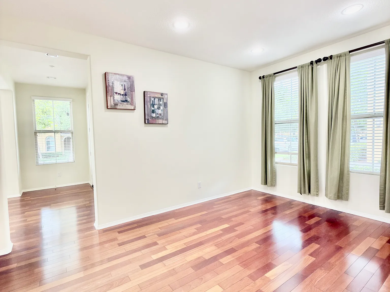 3 bed, 1987 sqft, $4,600 — Photo 3