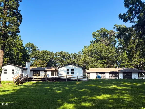 2129 Kapok Dr, Seneca, MO 64865