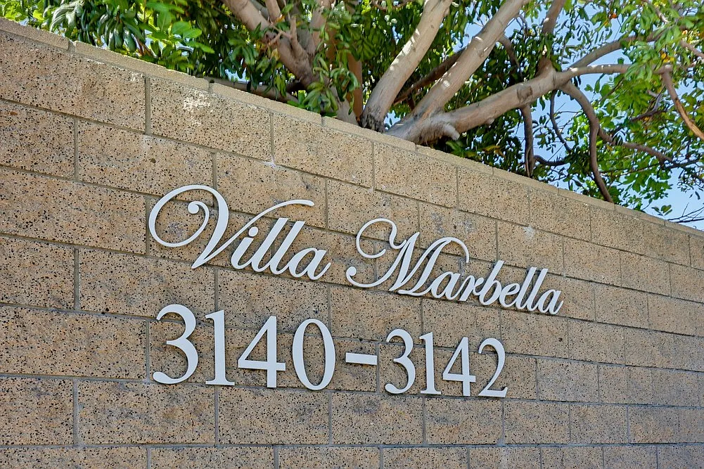 3140 Midway Dr — Photo 2