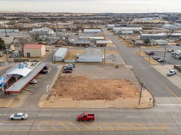 202 E Main St Lot 1-14, Weatherford, OK 73096