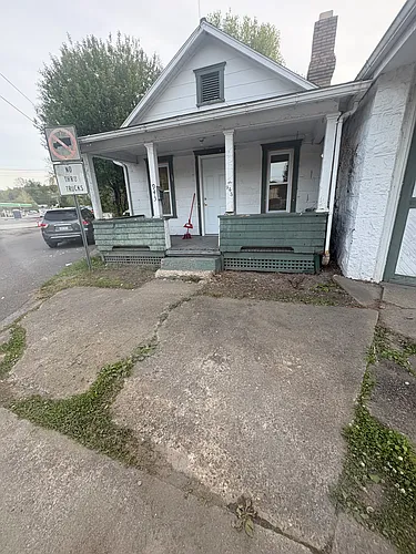 943 E Park Ave Photo 1