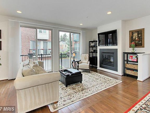 5th image of 9662 Cedar Farm Cir