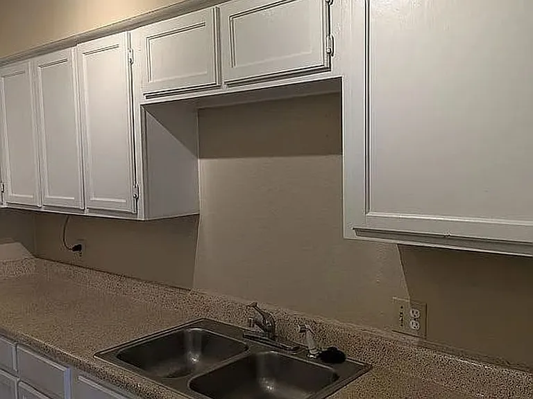 1608 Pecan Chase Cir #42 — Photo 2