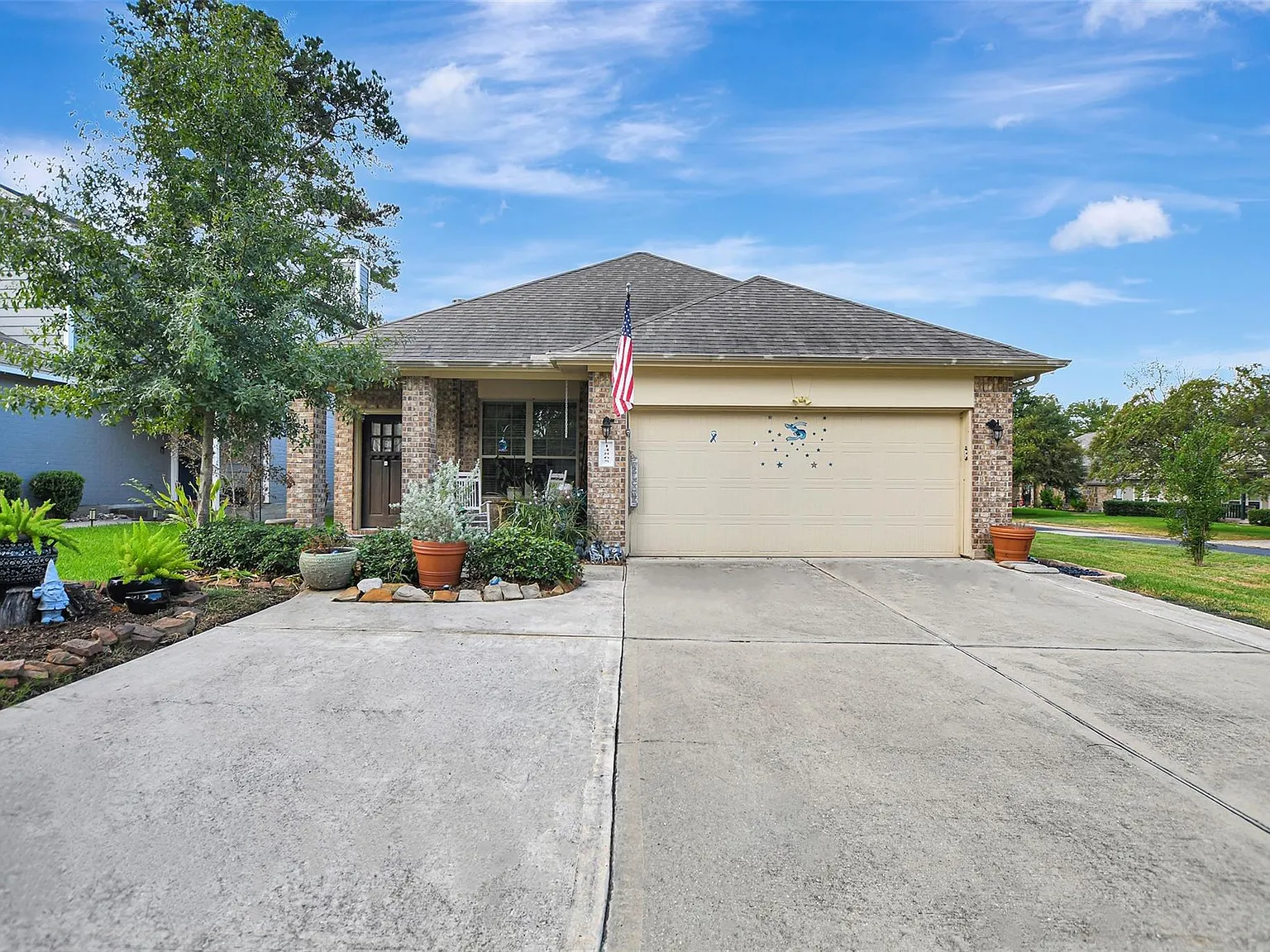 3 bed, 2.0 bath, 1422 sqft, $1,950 — Photo 4