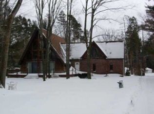 7302 Boston State Rd, Hamburg, NY 14075