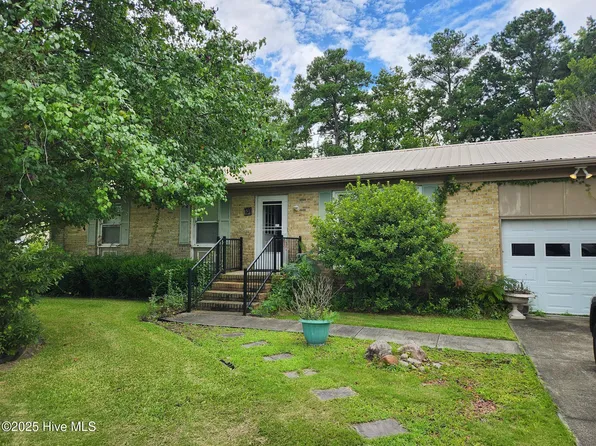 131 Dare Drive, New Bern, NC 28560