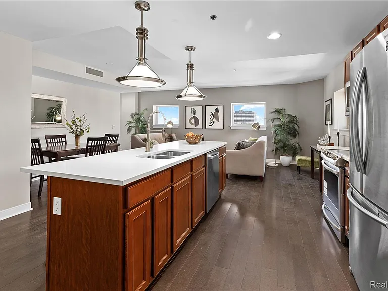 525 W Lafayette Blvd #21B — Photo 5