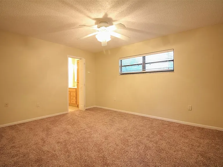2014 Charnes Dr — Photo 11
