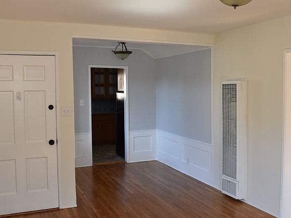 2nd image of 2919 Swan Pl #2919