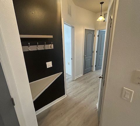4th image of 1409 Villa Capri Cir APT 102