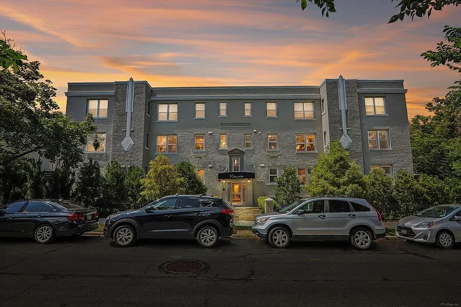 Building Photo - 5024 9th St NW #203