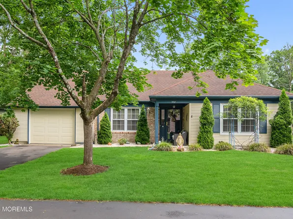 538 Petunia Lane N, Whiting, NJ 08759