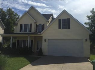 5014 Rosecrest Dr, Hurricane, WV 25526