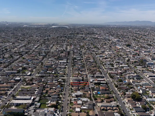 1145 W 89th St, Los Angeles, CA 90044