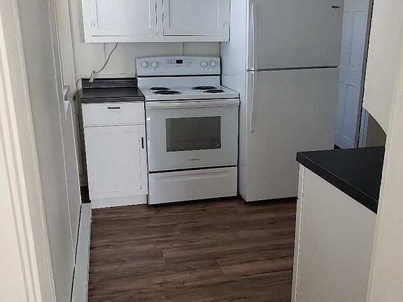 4th image of 224 Copeland Ave #226