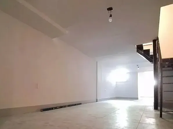 1347 Hancock Street image 11 of 11