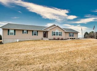 1118 Y Ave, Amana, IA 52203