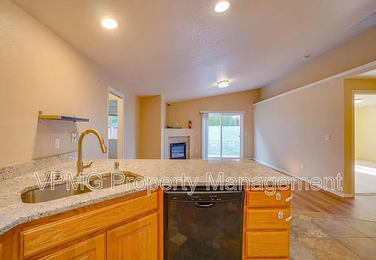 8620 NE 90th Pl — Photo 13